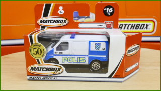 Matchbox Autíčko #16 - Ford Transit Police