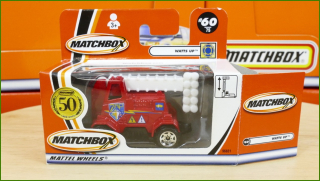 Matchbox Autíčko #60 - Mobile Light Truck