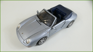 Model Maisto 1:18 - Porsche 911 Carrera Cabriolet (1994) - Viz Popis