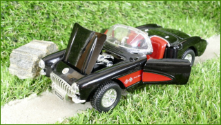 Model Autíčka Sunnyside 1957 Corvette (SS 5709) - natahovací, horší sklo.