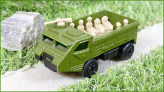 Autíčko Matchbox Superfast No.54 - Personnel Carrier