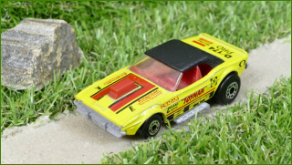 Autíčko Matchbox Superfast Dodge Challenger