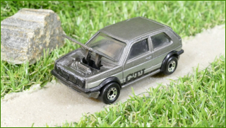 Autíčko Matchbox Volkswagen Golf GTI