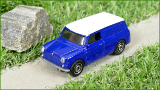 Autíčko Matchbox Austin Mini Van 1965