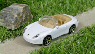 Autíčko Matchbox Porsche 911 Carrera Cabriolet