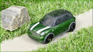Autíčko Matchbox 2011 Mini Cooper Countryman