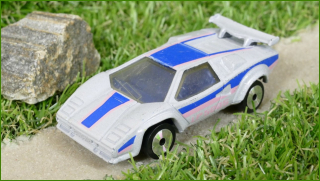 Autíčko Matchbox Lamborghini Countach LP 500 S (Lasers)