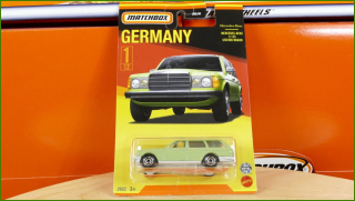 Matchbox Autíčko Mercedes-Benz S 123 Station Wagon