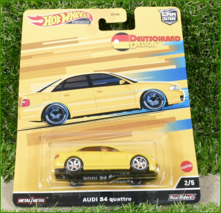 Angličák Model Autíčka Hot Wheels Audi S4 Quattro (REAL RIDERS)