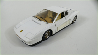 Model Auta Bburago 1:24 - Ferrari Testarossa (1984)