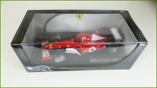 Model Formule Hot Wheels 1:18 - Ferrari F1 F2003-GA - Michael Schumacher s Krabicí