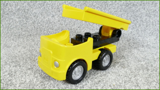 Lego Duplo nákladní autíčko se žebříkem