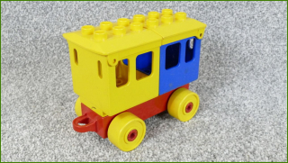 Lego Duplo vagonek s korbami pro cestující