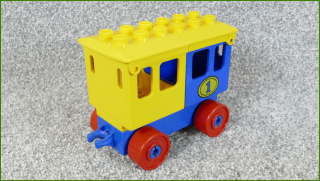 Lego Duplo vagonek s korbami pro cestující