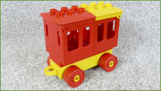 Lego Duplo vagonek s korbami pro cestující