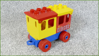 Lego Duplo vagonek s korbami pro cestující