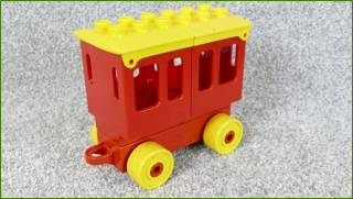 Lego Duplo vagonek s korbami pro cestující