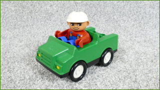Lego Duplo autíčko s figurkou