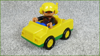 Lego Duplo autíčko s figurkou