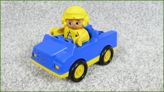 Lego Duplo autíčko s figurkou