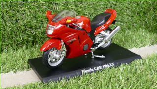 Model Replika Motorka 1:18 - Honda CBR 1100 XX