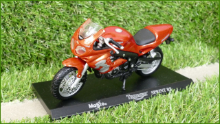 Model Replika Maisto Motorka 1:18 - Triumph Sprint RS