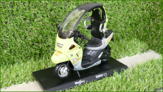 Model Replika Maisto Motorka 1:18 - BMW C1