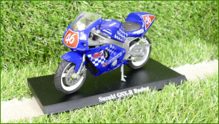 Model Replika Majorette Motorka 1:18 - Suzuki GSX-R Racing