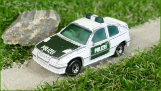 Autíčko Matchbox Vauxhall Astra GTE I Opel Kadett GSi