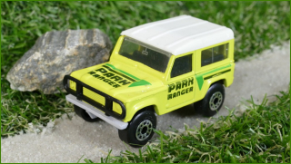 Autíčko Matchbox Land Rover Ninety