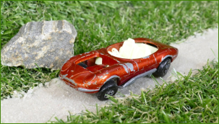 Autíčko Matchbox No.36 Hot Rod Draguar (Lesney) - špatné nápravy