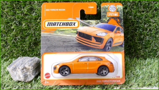 Matchbox Autíčko 2022 Porsche Macan