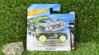 Angličák Model Autíčka Hot Wheels ´69 Chevelle (X-RAYCERS)