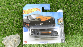 Angličák Model Autíčka Hot Wheels ´18 Camaro SS (HW DREAM GARAGE)