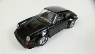 Model Auta Bburago 1:24 - Porsche 911 - Viz Popis