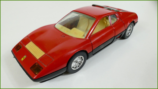 Model Auta Bburago 1:24 - Ferrari BB 512 - Viz Popis