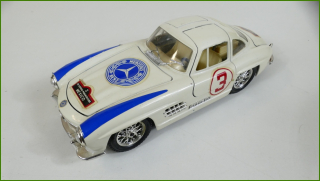 Model Auta Bburago 1:24 - Mercedes-Benz 300 SL