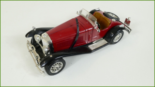 Model Auta Bburago 1:24 - Mercedes SSK - Viz Popis