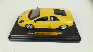 Model Auta Bburago 1:24 - Lamborghini Murciélago s Podstavcem