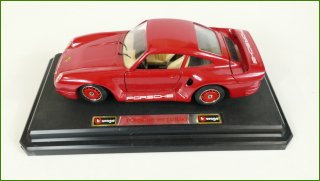 Model Auta Bburago 1:24 - Porsche 959 Turbo s Podstavcem