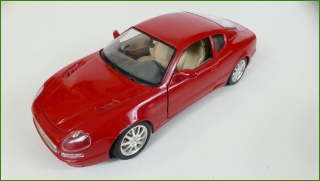 Kovový Model Bburago 1:18 - Maserati 3200 GT (1998)