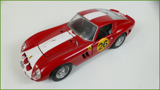 Kovový Model Bburago 1:18 - Ferrari GTO (1962) - Viz Popis