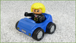 Lego Duplo autíčko s figurkou